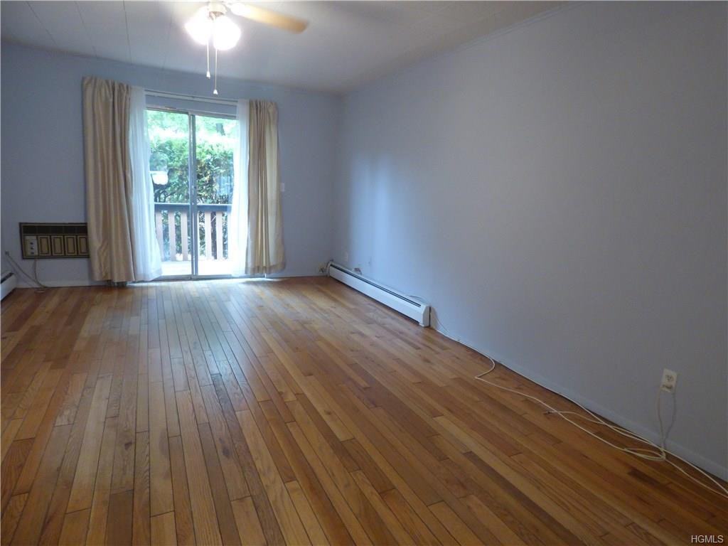 273 Coachlight Square - Photo 2 of 13