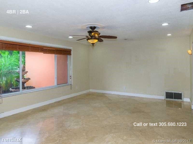 1711 NW 88th Way - Photo 3 of 16