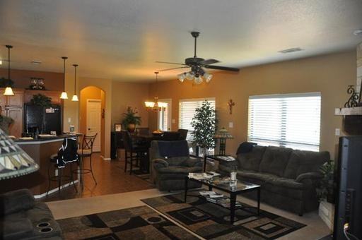 1160 Colorado Dr - Photo 3 of 10