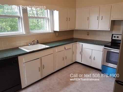 38 Huntington Ave #2 - Photo 3 of 9