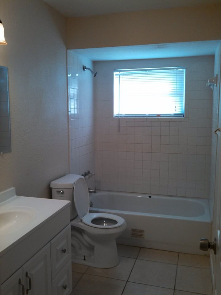 8501 Fish Lake Rd - Photo 2 of 9