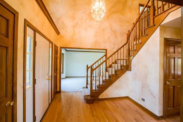 448 Gateshead Dr - Photo 2 of 21