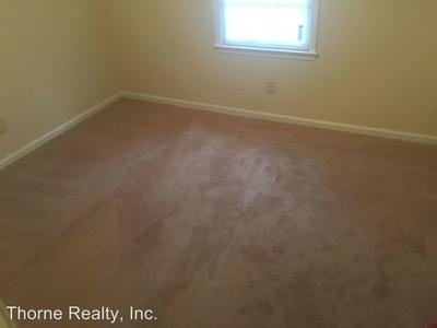 2257 Sherwood Ave - Photo 3 of 4