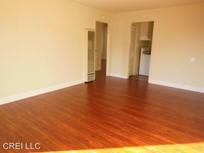 441 Alden St - Photo 2 of 7