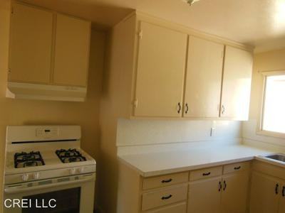 441 Alden St - Photo 3 of 7