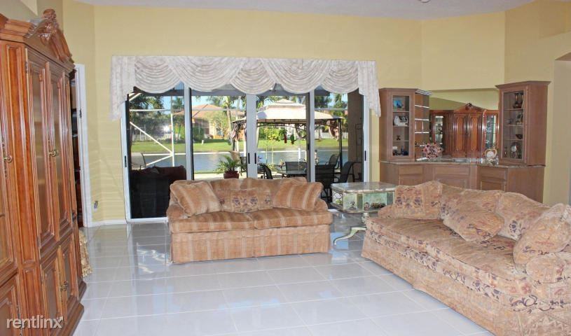 12323 Riverfalls Ct - Photo 3 of 29