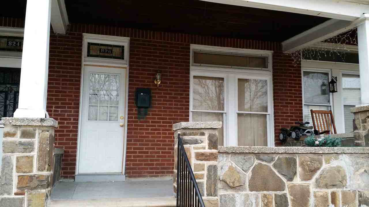 826 Whitmore Ave - Photo 2 of 4