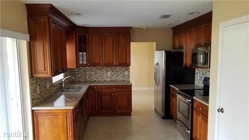 12834 Elmford Ln - Photo 2 of 10