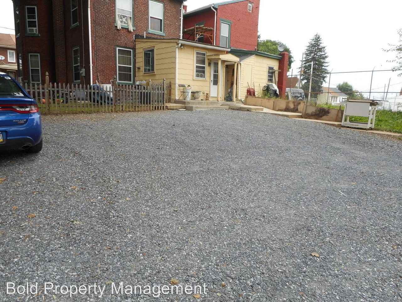 1130 Willow St - Photo 3 of 7