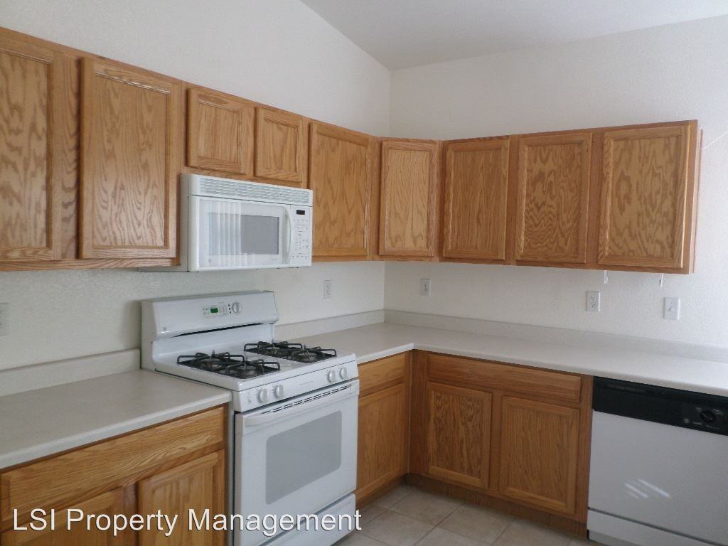 2053 Jade Creek St #206 - Photo 3 of 16