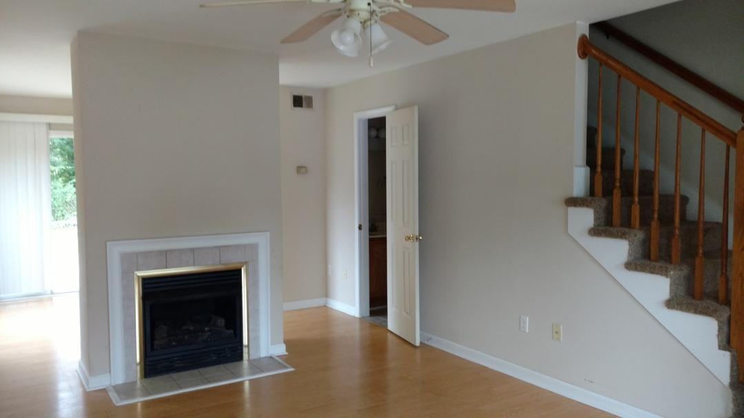 200 Ashley Ln - Photo 3 of 6