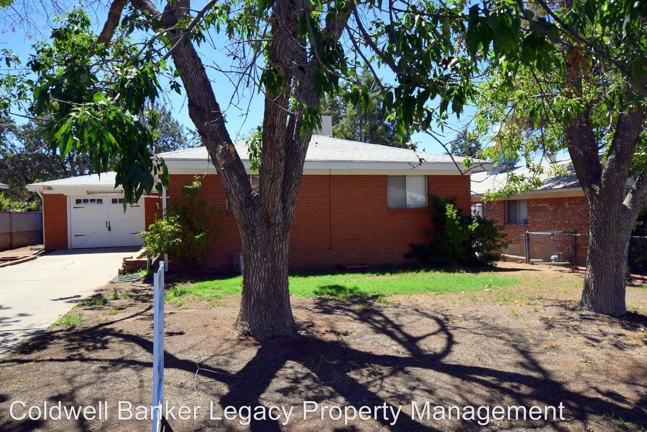 7406 Morrow Ave NE - Photo 2 of 19