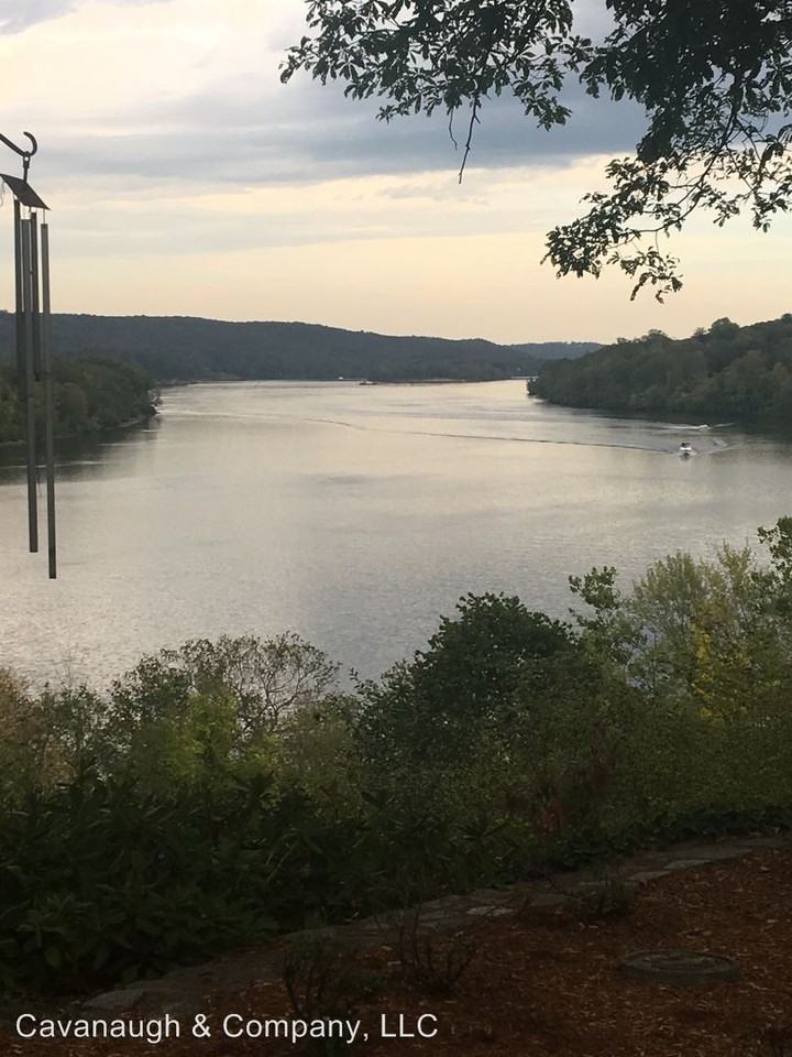 30 Cove Wharf Ln - Photo 2 of 12