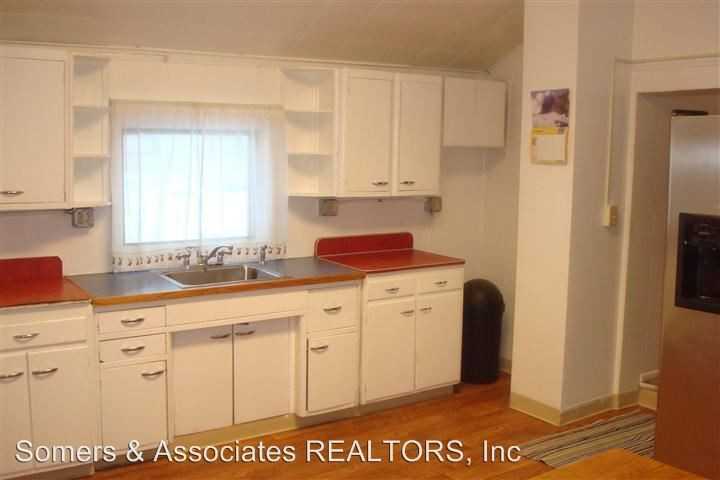 119 3rd Ave - Photo 3 of 11