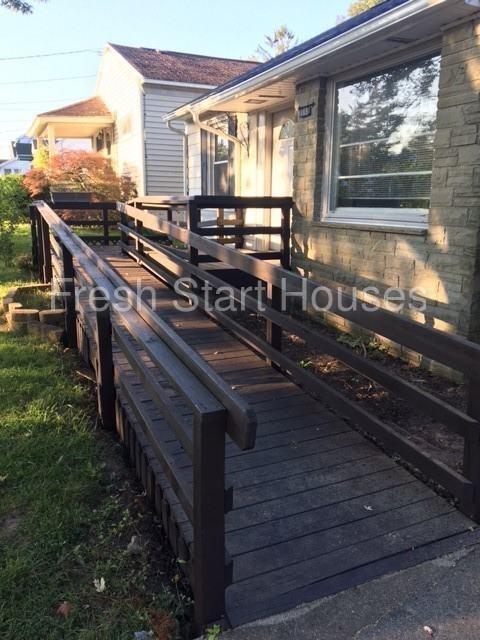 169 Colby Ave - Photo 3 of 8