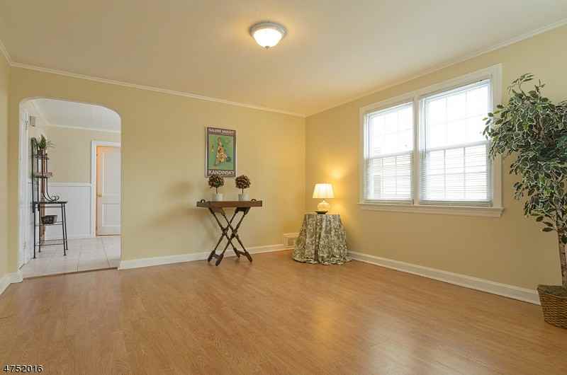 74 Caldwell Pl #B - Photo 3 of 17