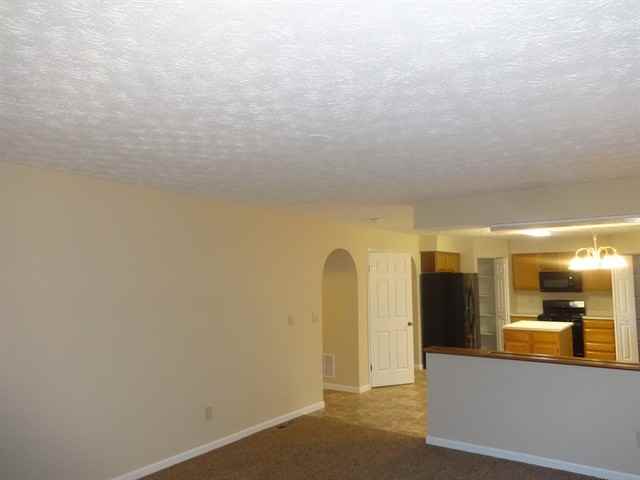 6040 Northbend Dr - Photo 3 of 22