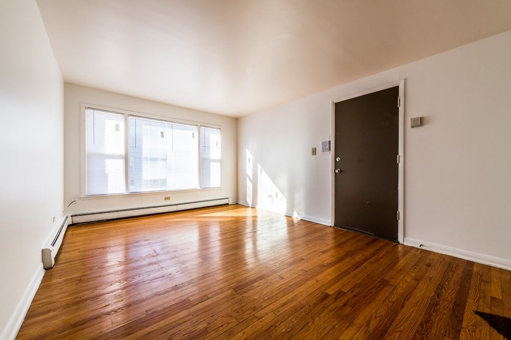 14127 S School St - Photo 3 of 7