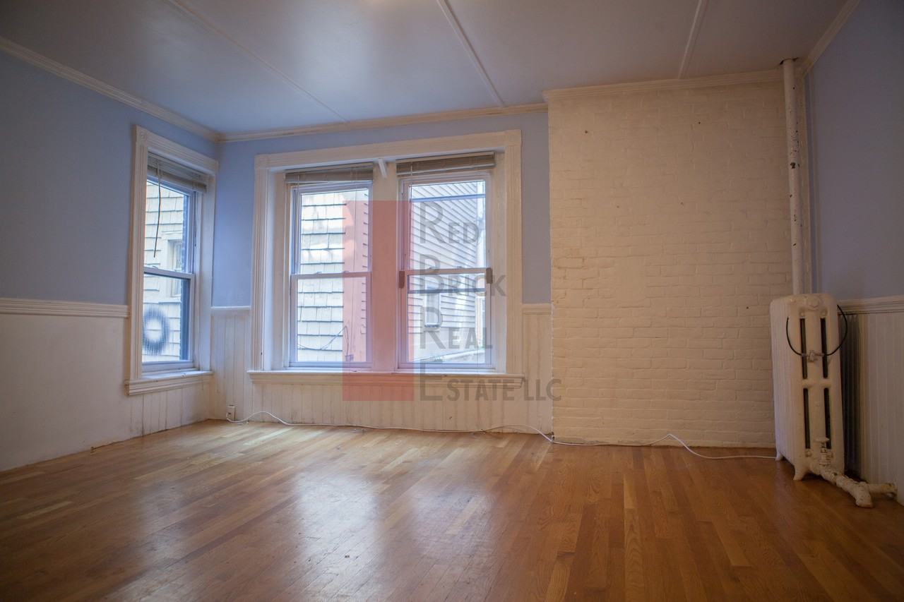 Cambridge St & Joy St