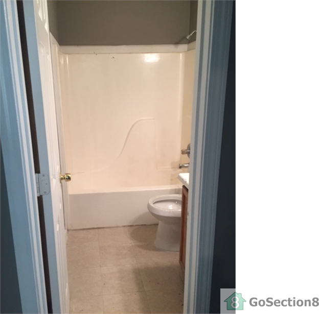 5223 Alexander St - Photo 3 of 19