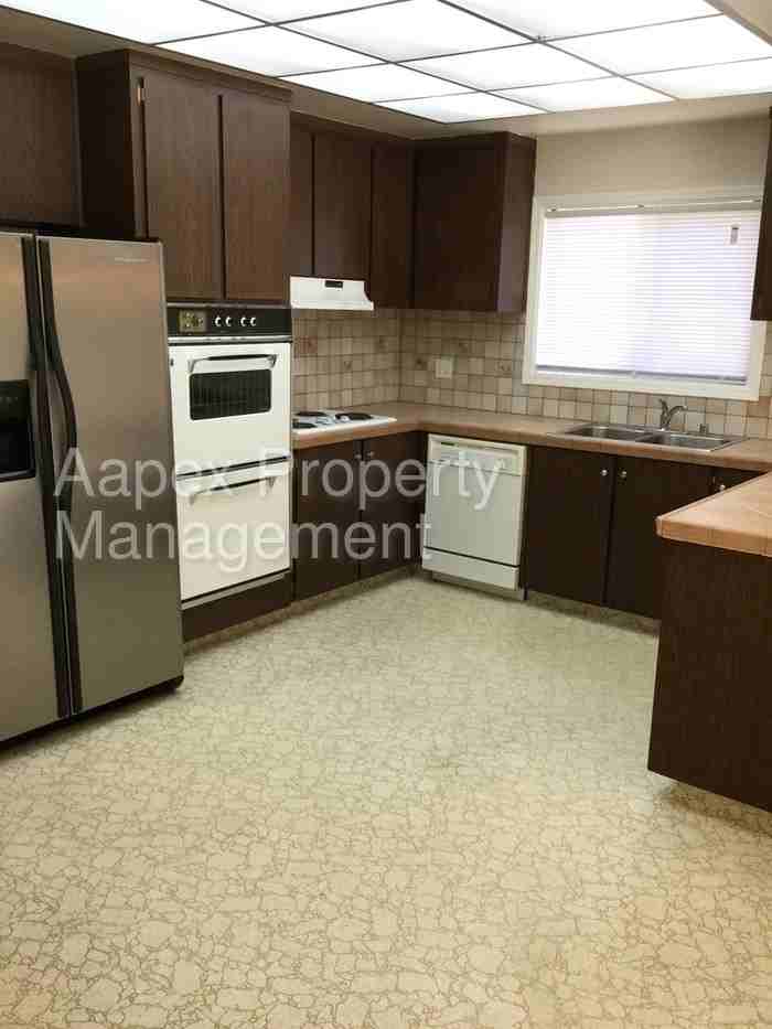 35495 Ronda Ct - Photo 2 of 18