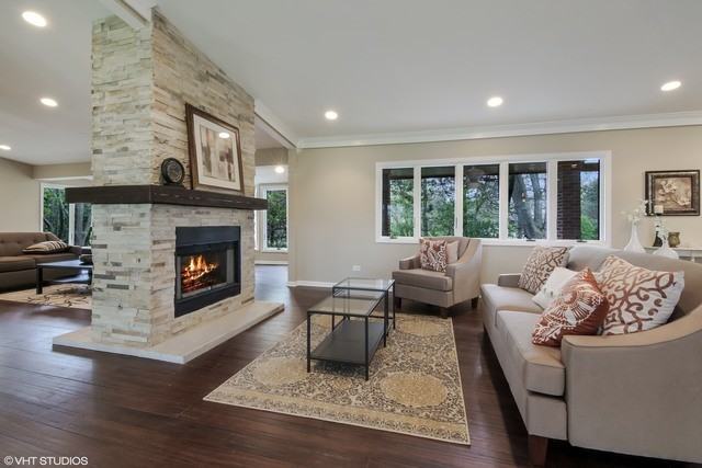 2121 Woodland Ln N - Photo 3 of 35