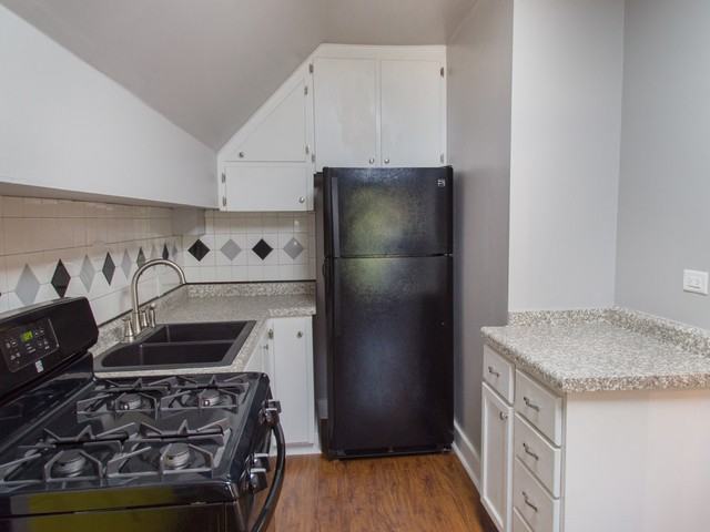 605 Campbell St #3 - Photo 3 of 9
