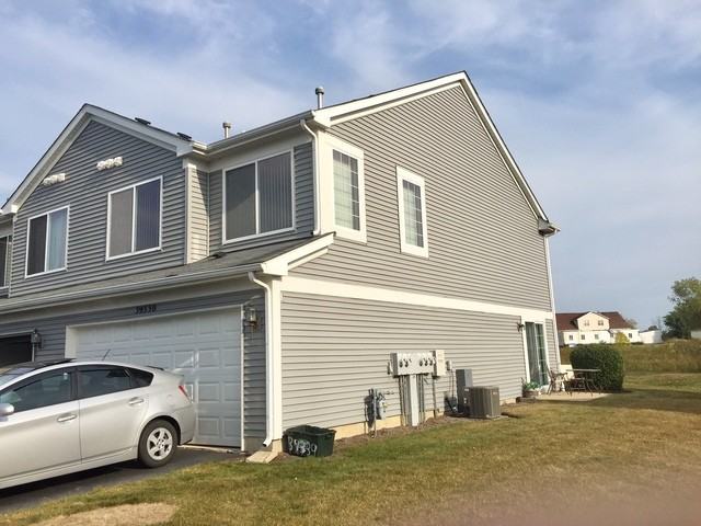 39330 N Melbourne Ct - Photo 2 of 11