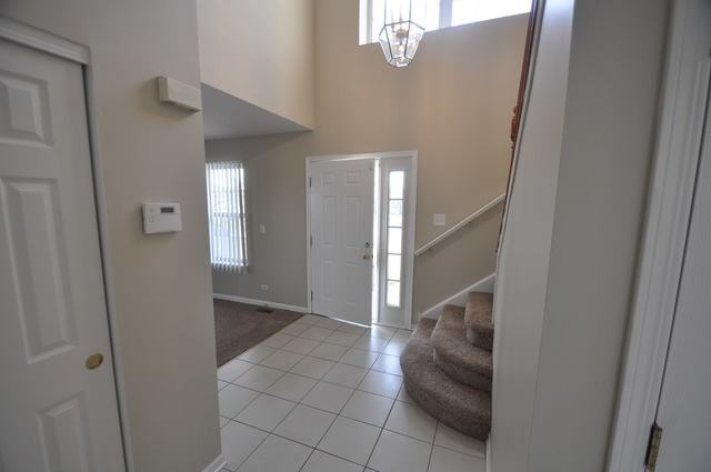 6220 Pond View Dr - Photo 2 of 17