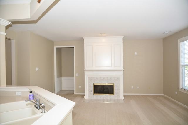 13406 Dakota Fields Dr - Photo 2 of 14