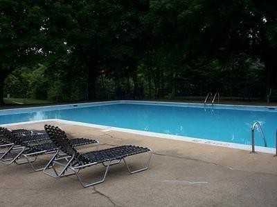 1927 Queenswood Dr. - Photo 2 of 13