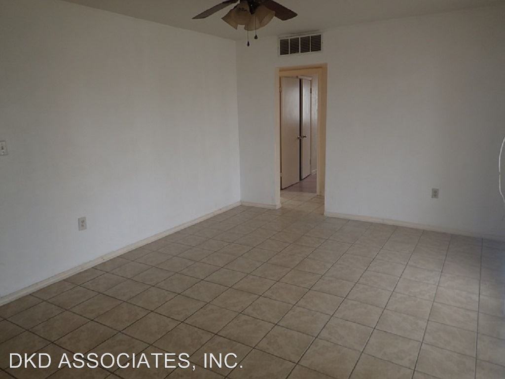 4725 Guadalupe Dr - Photo 2 of 22