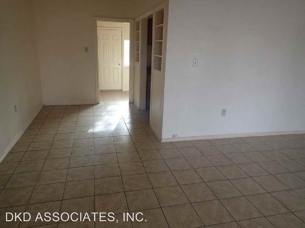 4725 Guadalupe Dr - Photo 3 of 22