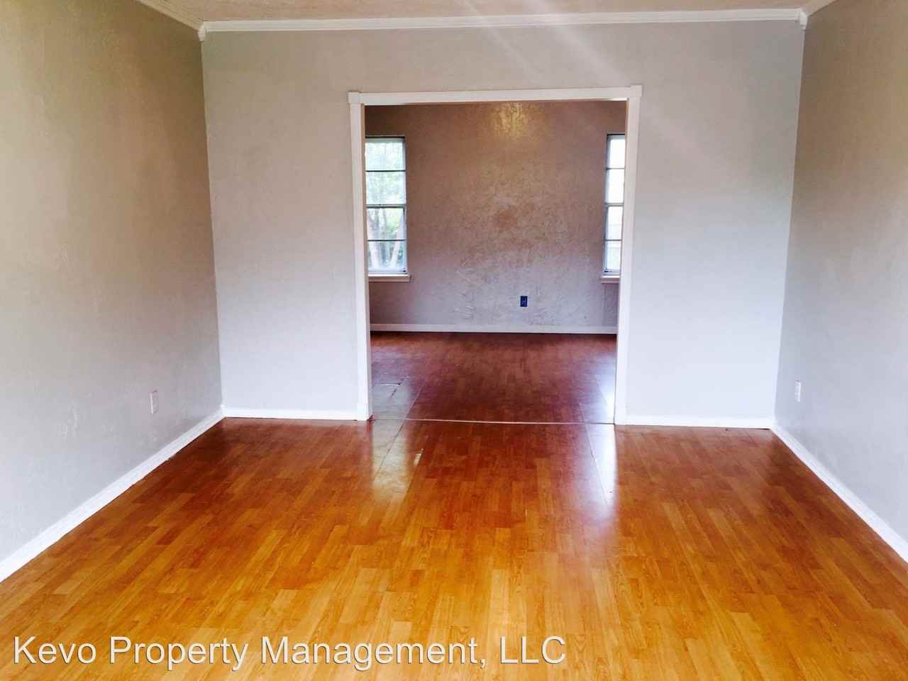 2247 NW 30th St - Photo 3 of 14