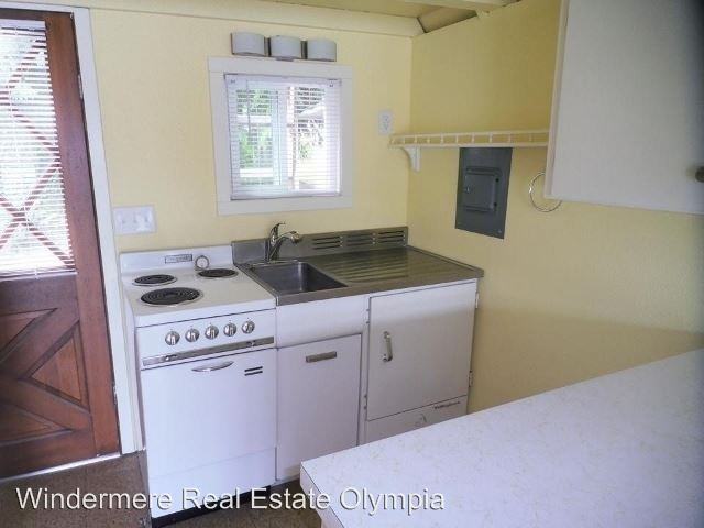14928 Cedarwood Dr SE - Photo 2 of 6