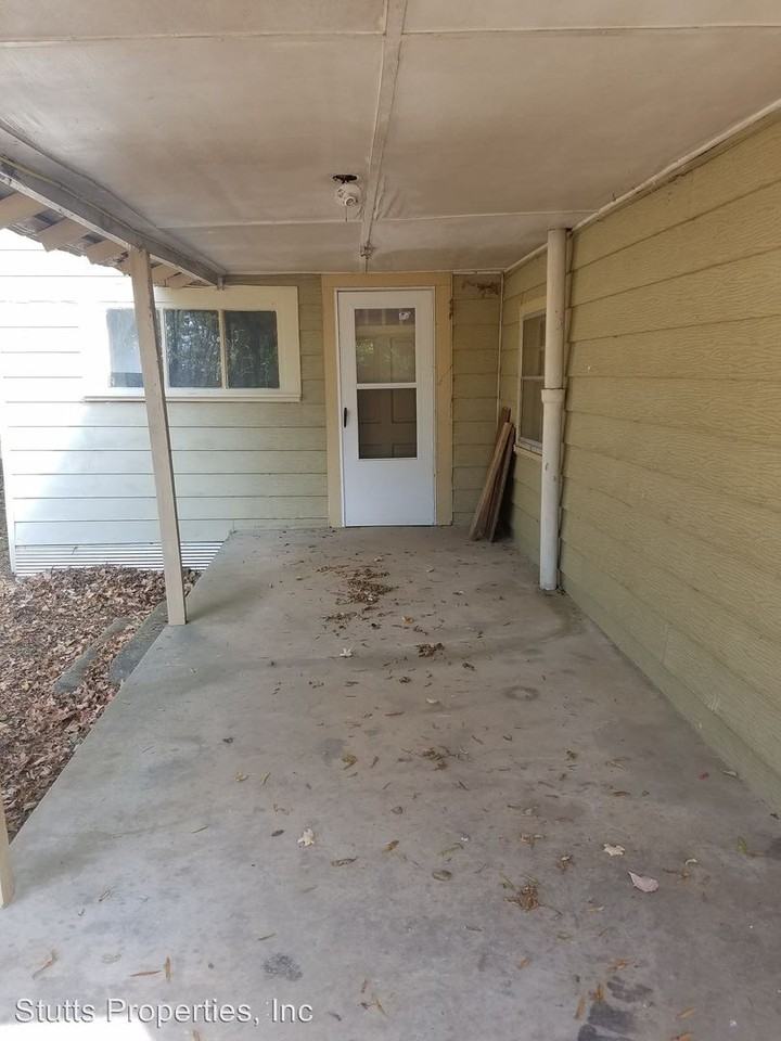 4877 Co Rd 31 - Photo 2 of 16