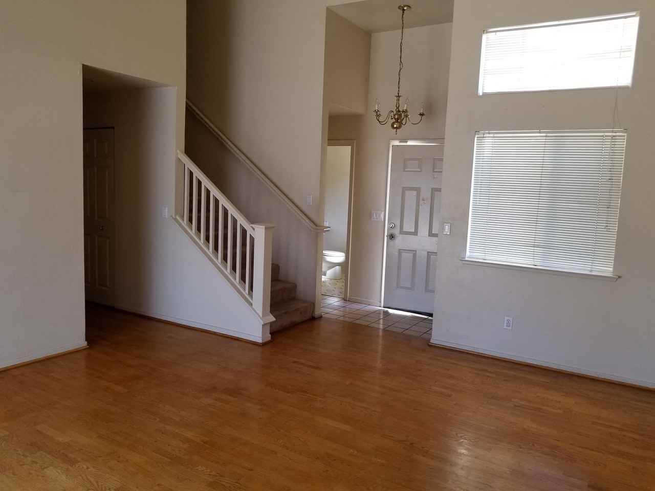 1446 Tecopa Way - Photo 2 of 7