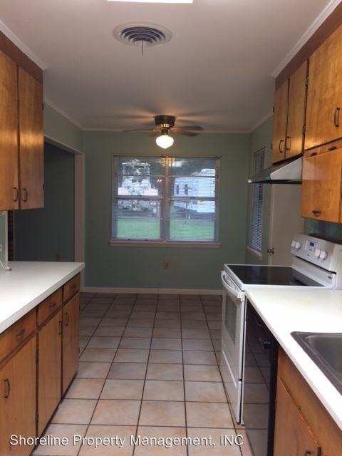 15609 Stanley Road - Photo 2 of 24