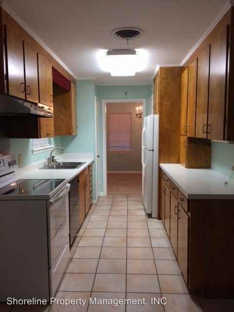 15609 Stanley Road - Photo 3 of 24