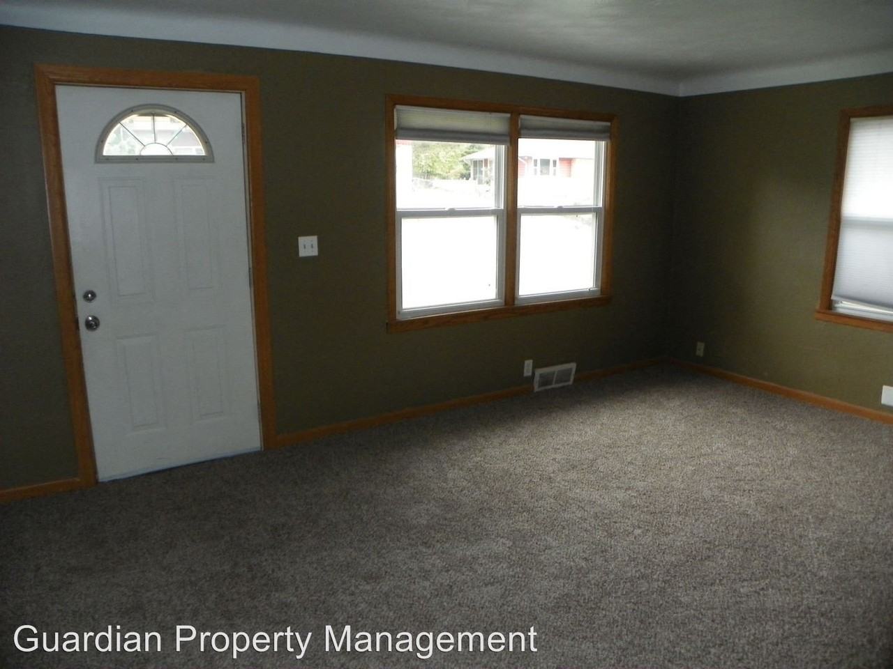 1060 Esther Ln - Photo 2 of 15