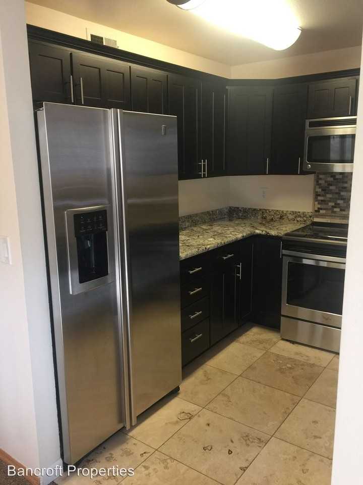 960 S Yukon St - Photo 3 of 15