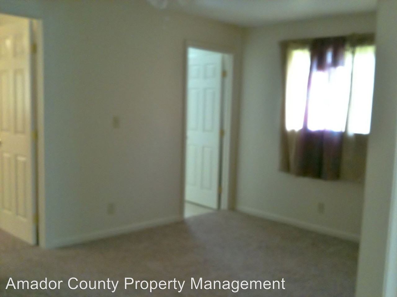 39 Starks Ln - Photo 3 of 5