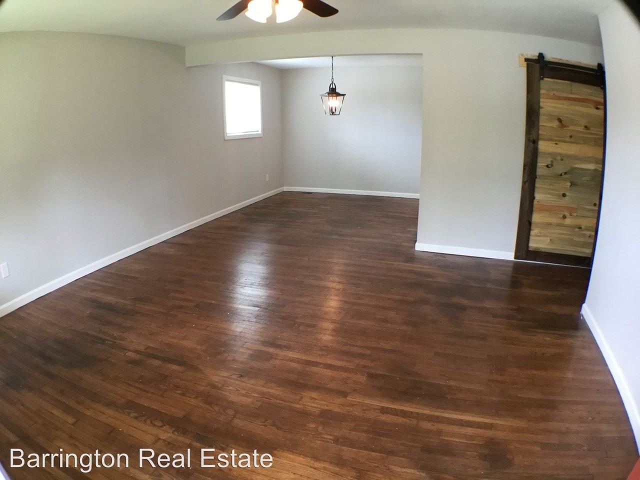 2856 Valley View Cir - Photo 2 of 4