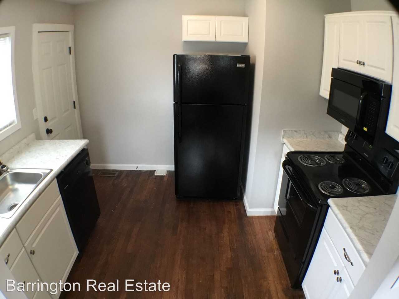 2856 Valley View Cir - Photo 3 of 4