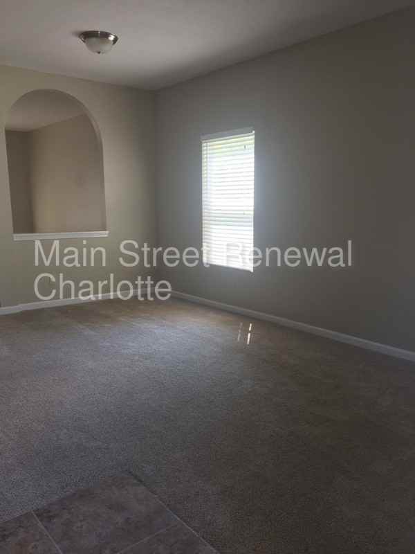 11104 Northwoods Forest Dr - Photo 3 of 28