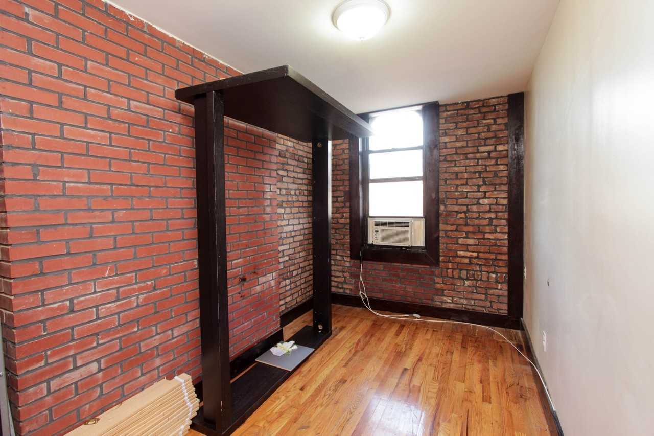 184 Irving Avenue #17AI