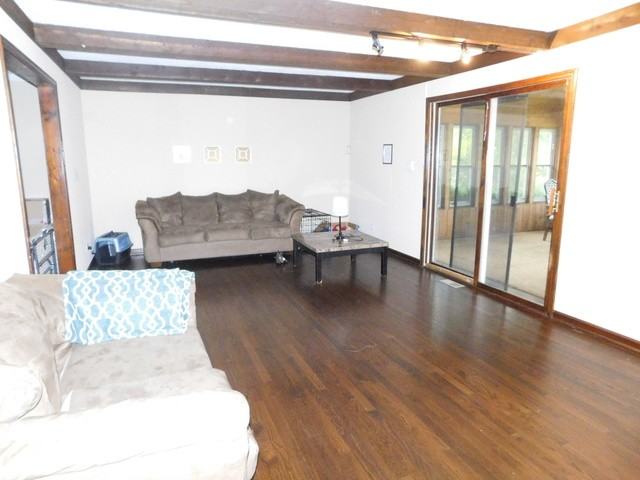 38W647 Foxwood Ln - Photo 3 of 9