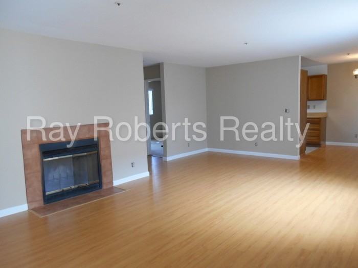 10715 Walnut St - Photo 2 of 15