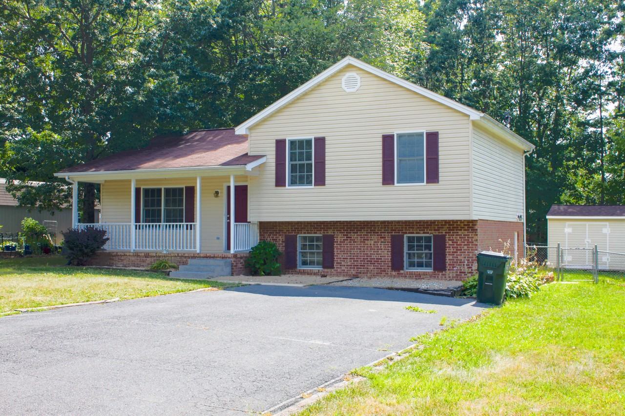 114 Canton Ln - Photo 3 of 13