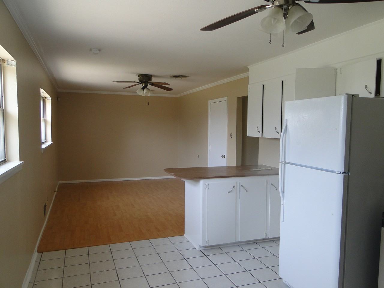 4603 Parkdale Dr - Photo 3 of 13